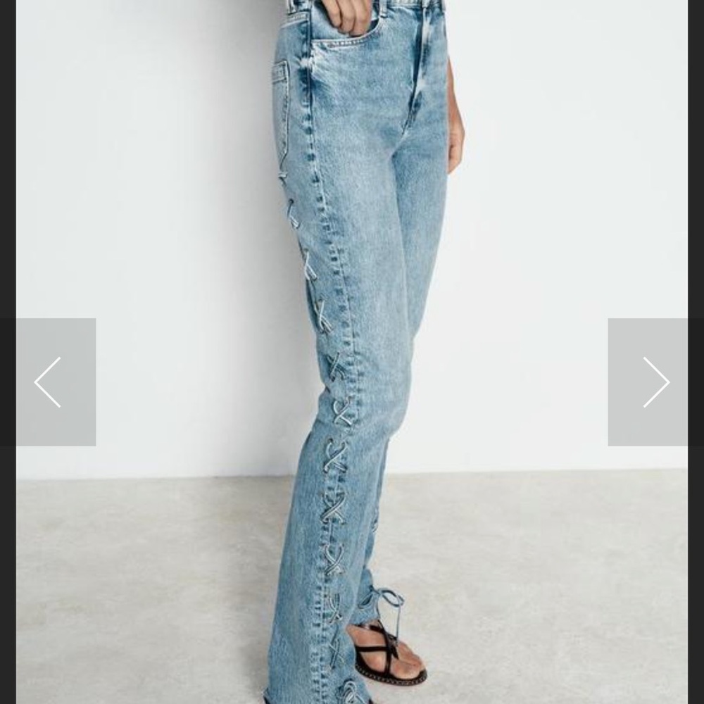 Zara Light Blue Flare Jeans 6164/157/427 size 6 US 38